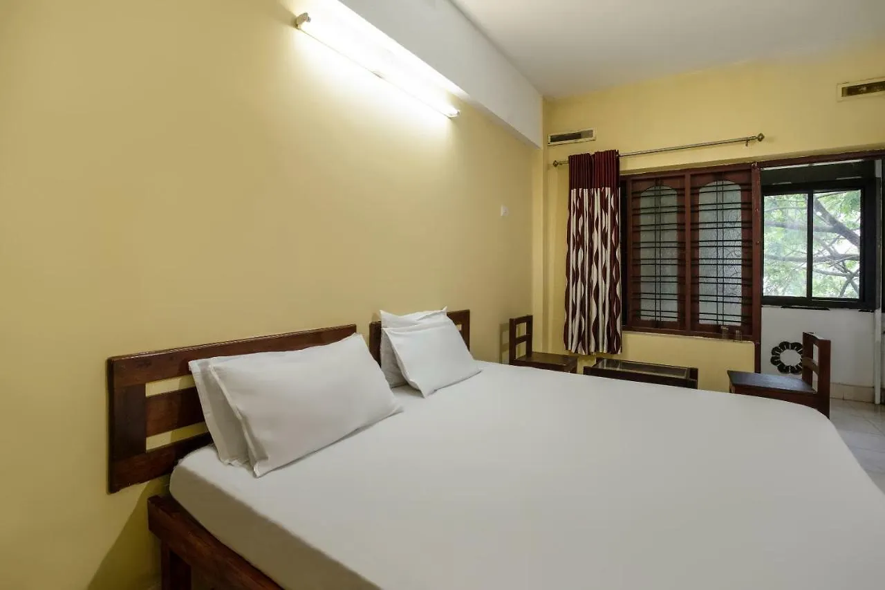 Spot On 49545 Sangamam Tourist Home Chavakkad 3*,